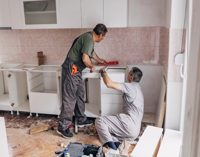 Installation of a new, luxurious kitchen countertop