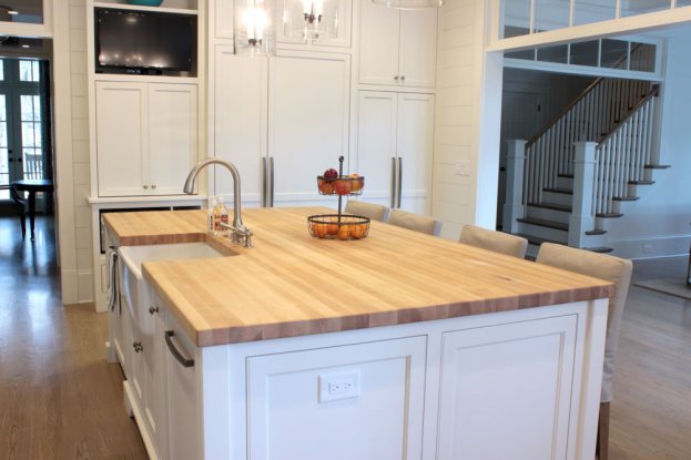 Maplewood countertop in a sunny kitchen in San Jose, CA