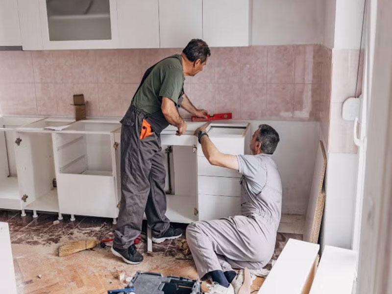 Installation of a new, luxurious kitchen countertop